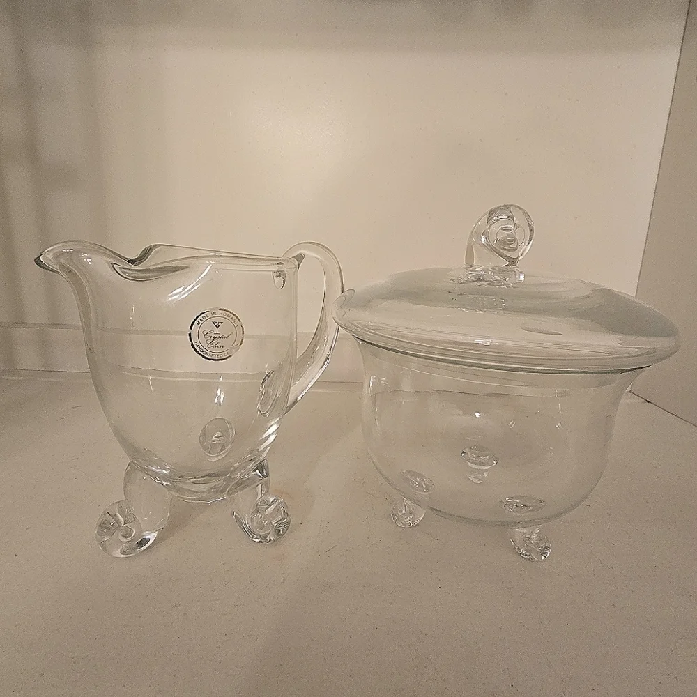 ⭐️40% Off⭐️ Vintagr Genuine Crystal Clear Sugar Bowl and Creamer Set